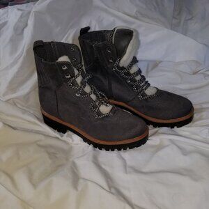 Indigo Road Combat Bootie. Sz 9.5. M Gray suede.